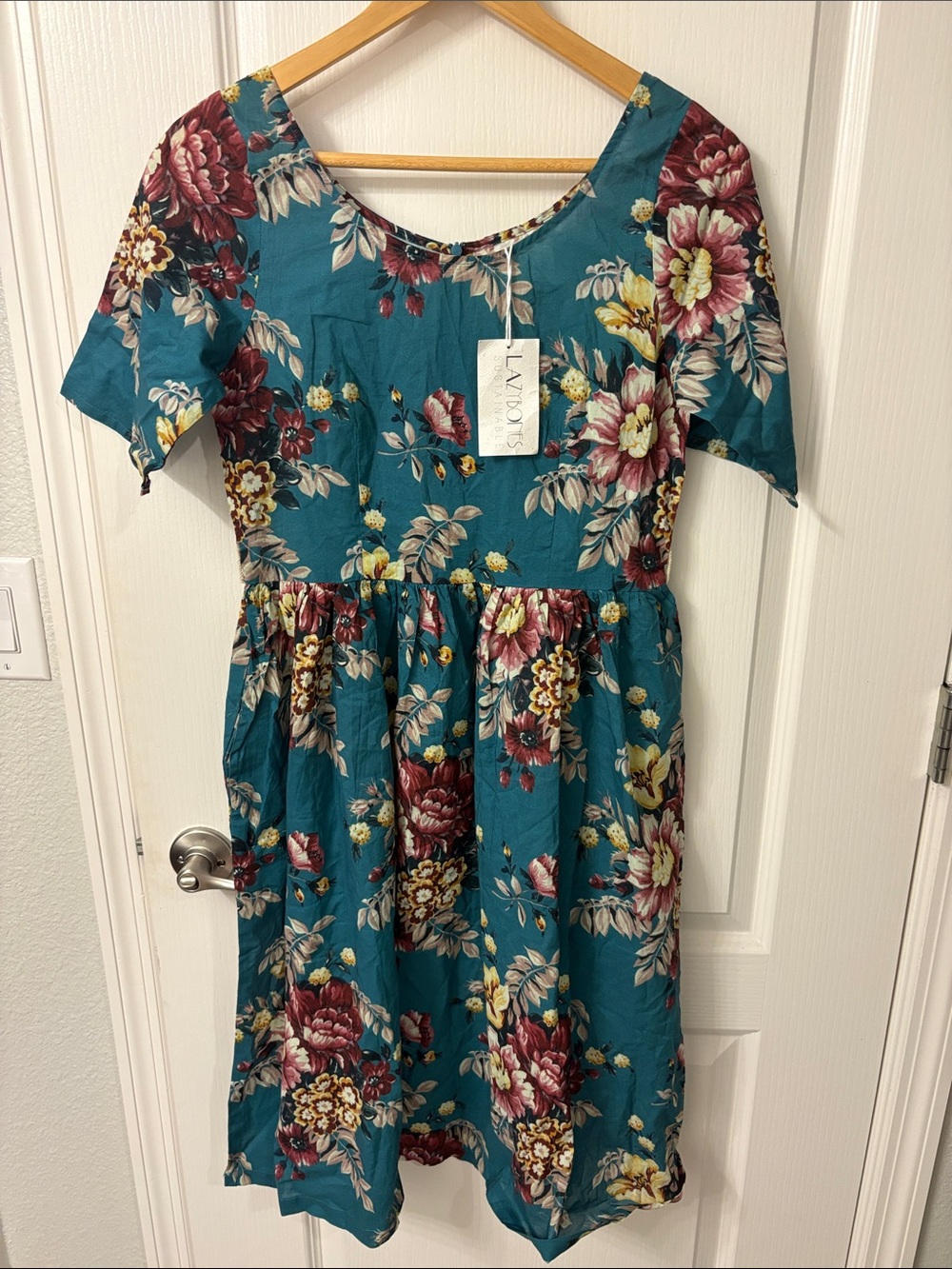 NWT Organic cotton Floral Short Sleeve Dress